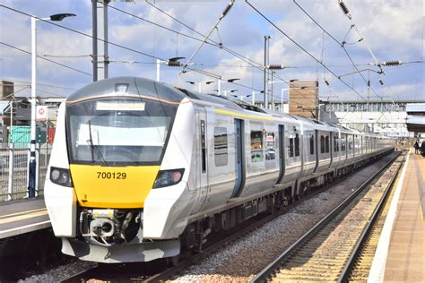 Trains from Horsham to Birmingham